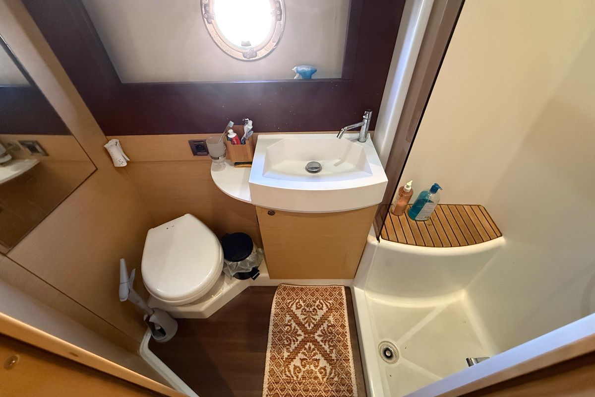 2010 Beneteau 46 