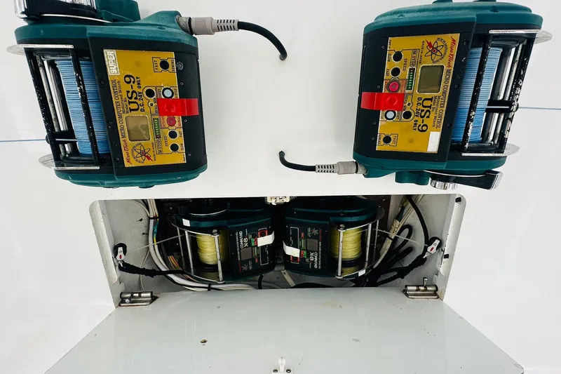 Euphoria Yacht Photos Pics Custom Carolina 2000 Precision Sportfish electronic fishing equipment, featuring US-9 microcomputer controls.