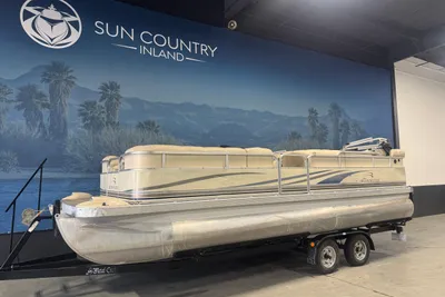 Bennington 2275LX