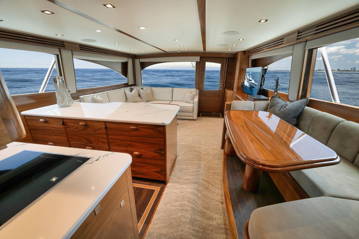 2023 Viking 64 