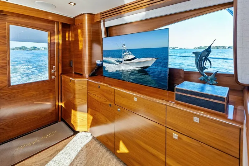 Sin Pelo Yacht Photos Pics 2023 Viking 64 Convertible- SIN PELO- Salon