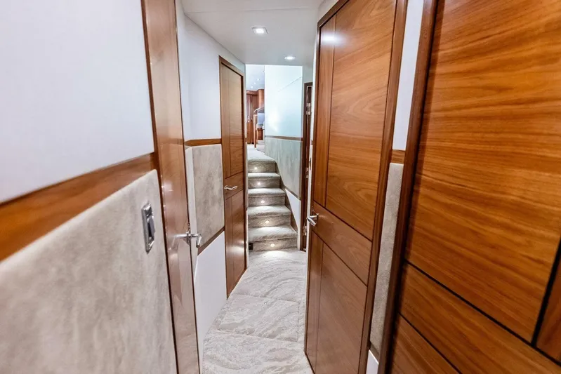 Sin Pelo Yacht Photos Pics 2023 Viking 64 Convertible- SIN PELO- Companionway