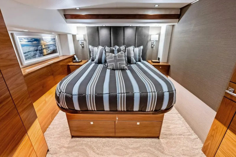Sin Pelo Yacht Photos Pics 2023 Viking 64 Convertible- SIN PELO- Master Stateroom