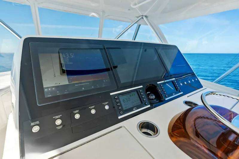 Sin Pelo Yacht Photos Pics 2023 Viking 64 Convertible- SIN PELO- Flybridge