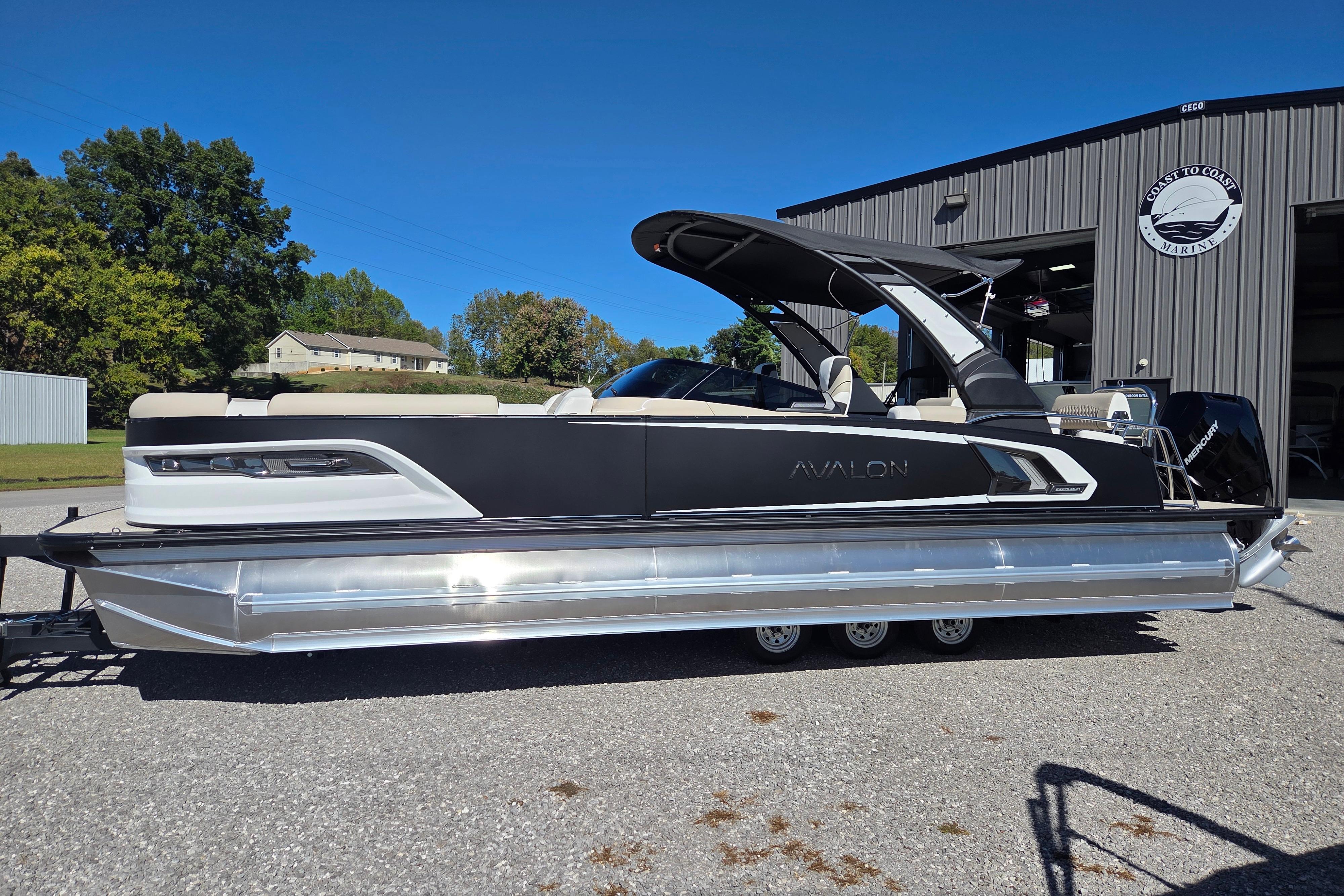 Avalon 2785 Excalibur LTD WIndshield Quad Lounger Shift