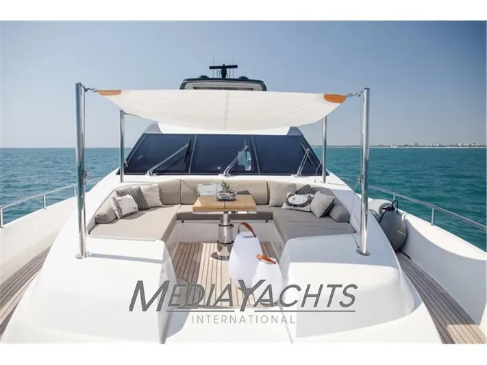  Yacht Photos Pics BOW