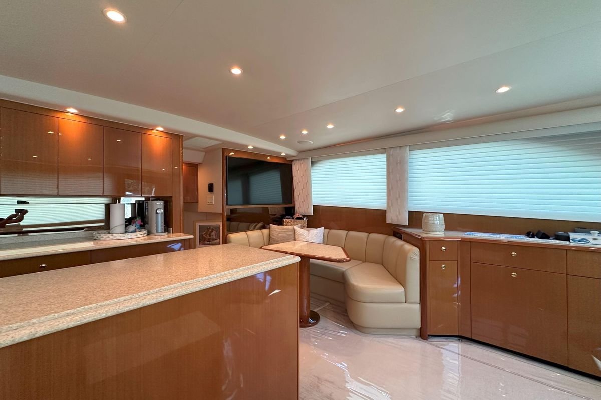 2003 Viking 48 