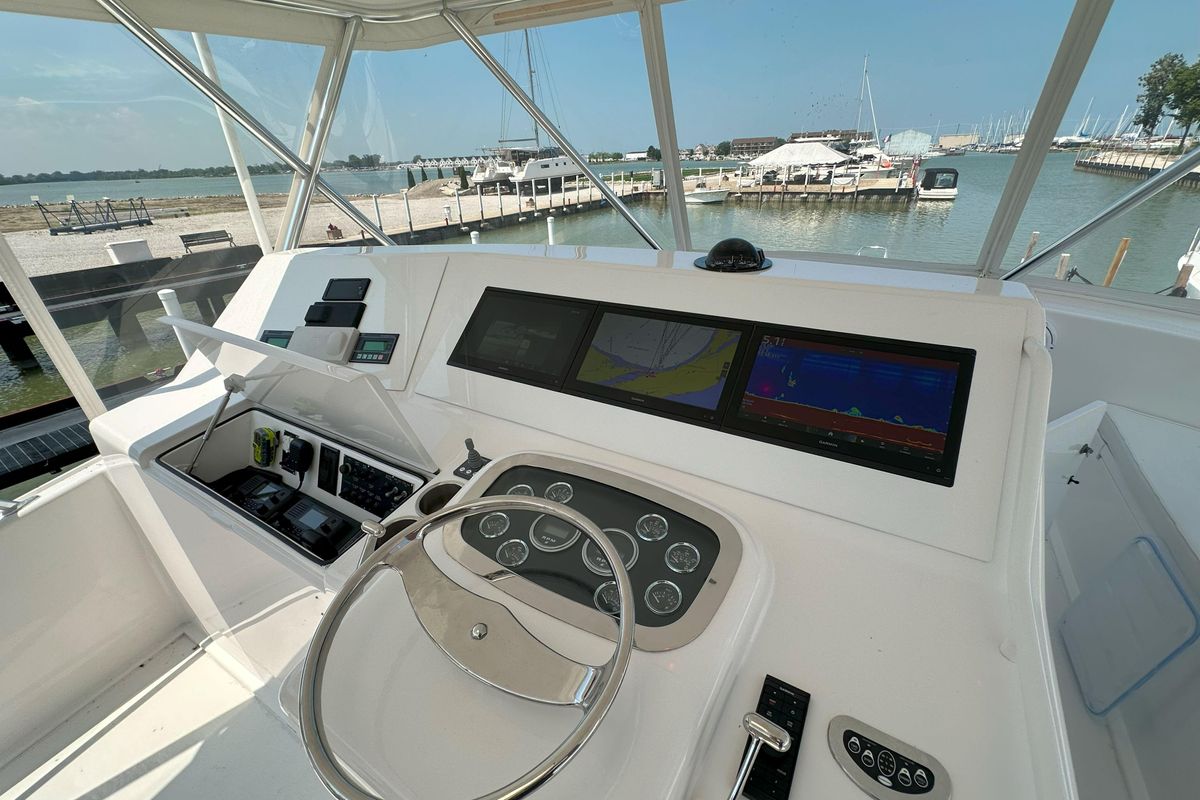 2003 Viking 48 