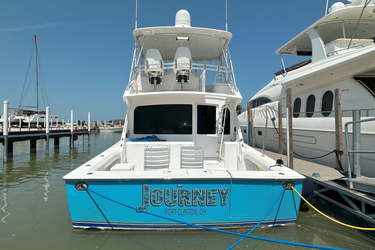 2003 Viking 48 
