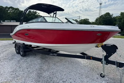 Sea Ray SPX 230