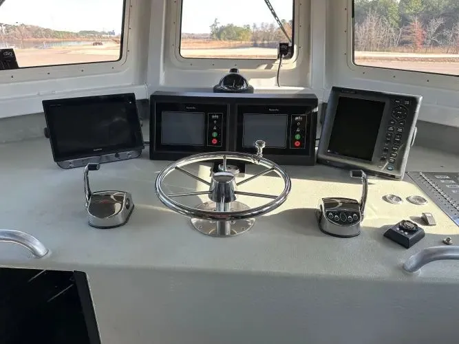  Yacht Photos Pics 2018 Custom 64 Crew Boat - Image 9