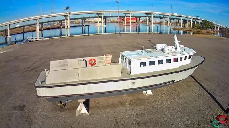  Yacht Photos Pics 2018 Custom 64 Crew Boat - Image 4