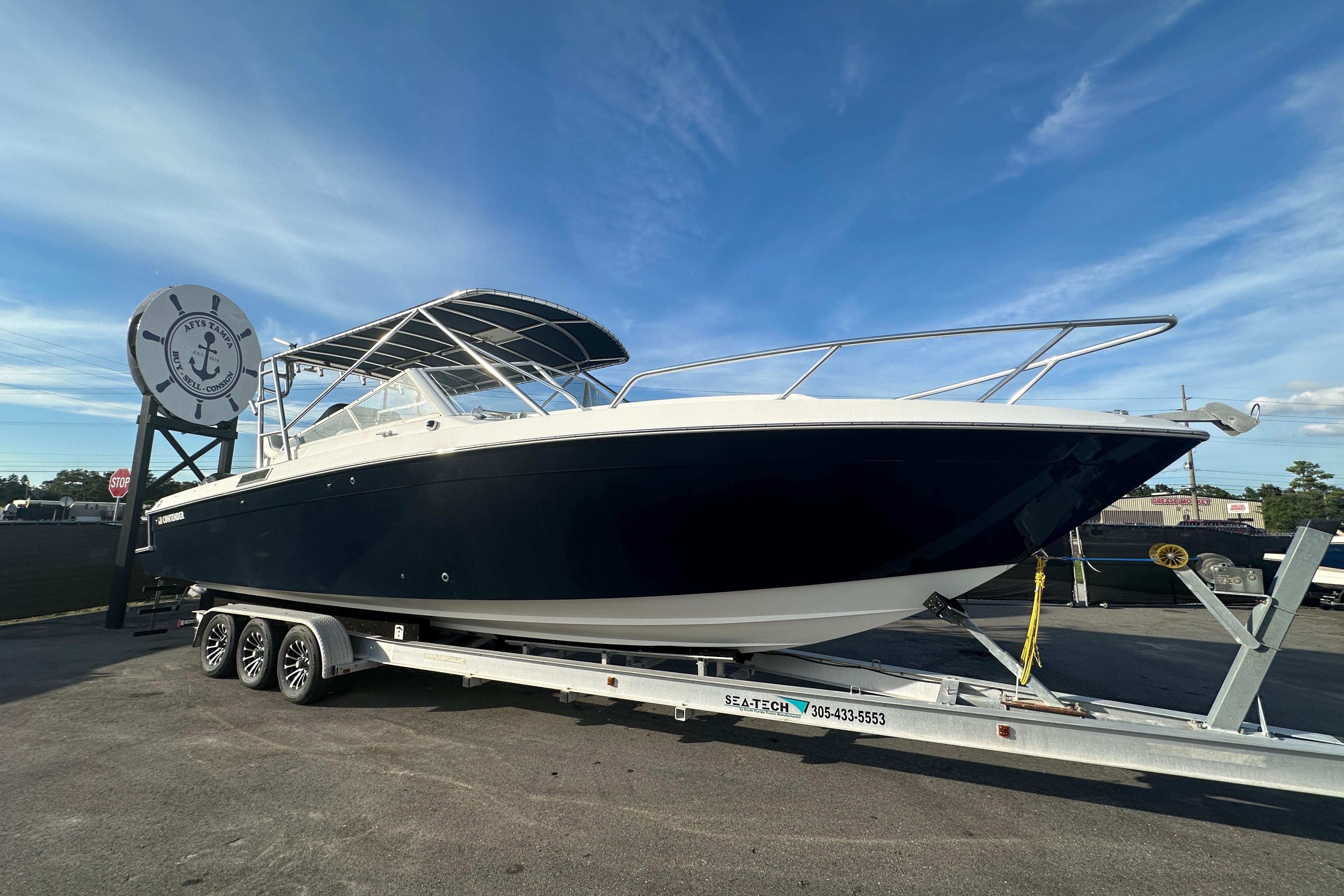 Contender 35 Side Console