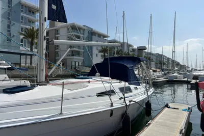 Hunter 33