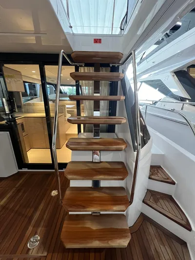 Ferretti 500 Yacht Photos Pics 