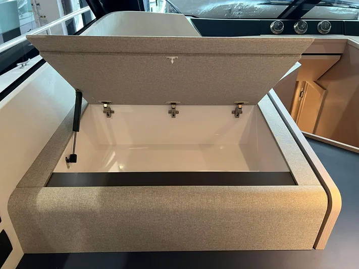 Ferretti 500 Yacht Photos Pics 