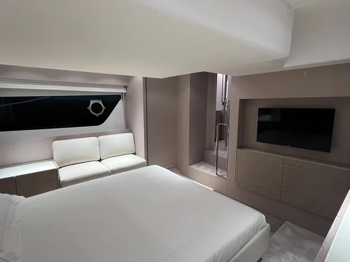 Ferretti 500 Yacht Photos Pics 