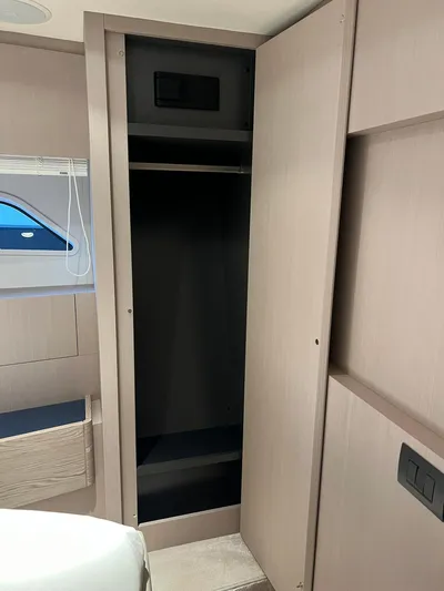 Ferretti 500 Yacht Photos Pics 