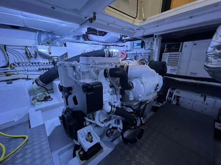 Ferretti 500 Yacht Photos Pics 