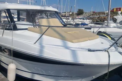2012 Beneteau Antares 8.80 HB