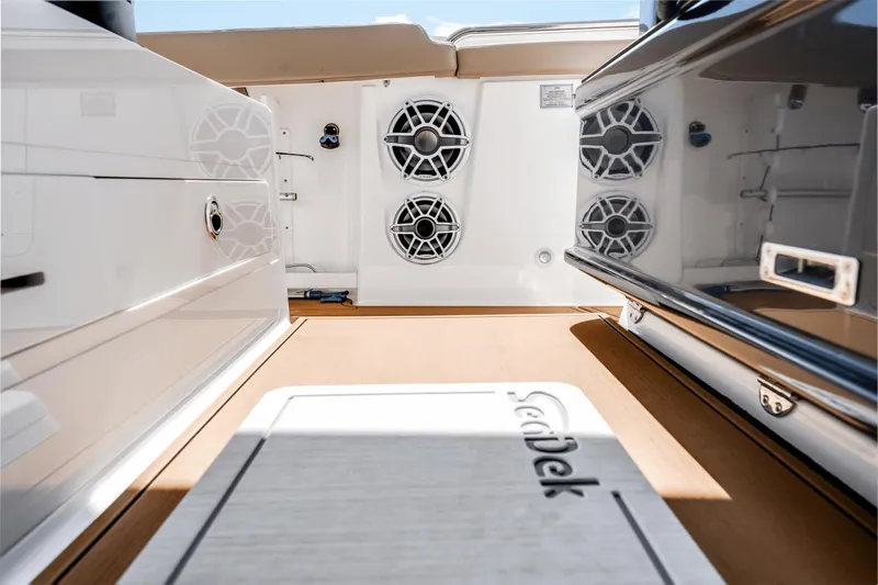 Shine V Yacht Photos Pics 