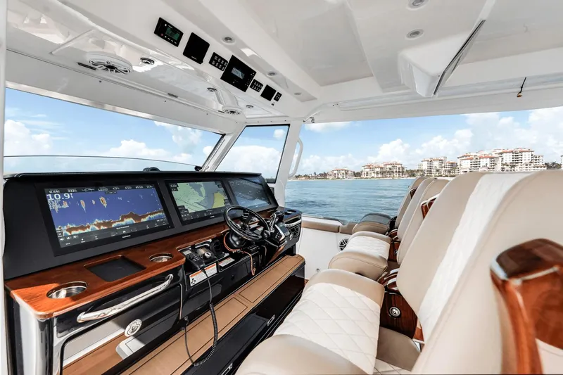 Shine V Yacht Photos Pics 