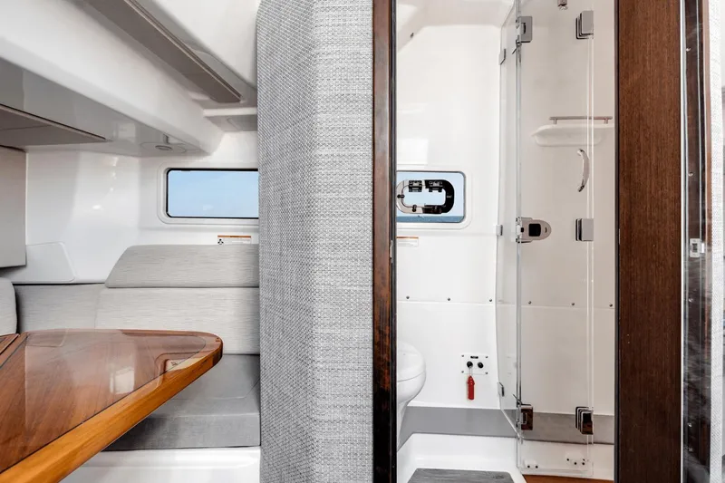 Shine V Yacht Photos Pics 