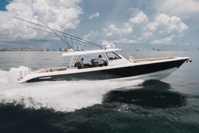 Yacht