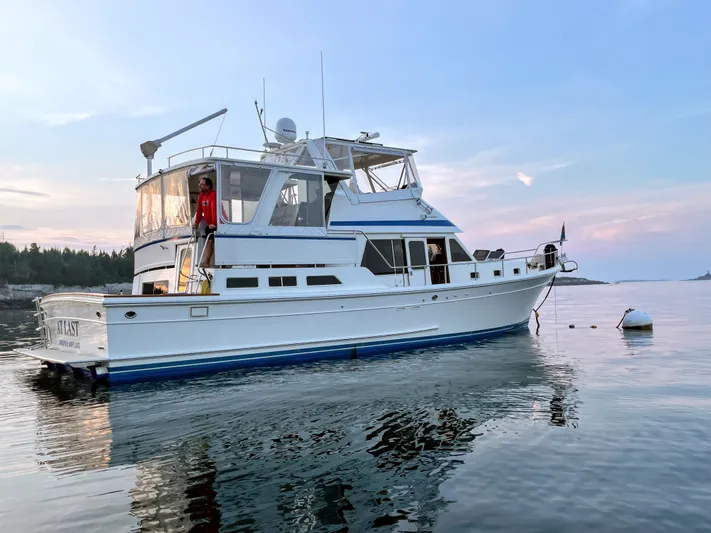 At Last Yacht Photos Pics Sunset at Cliff Island