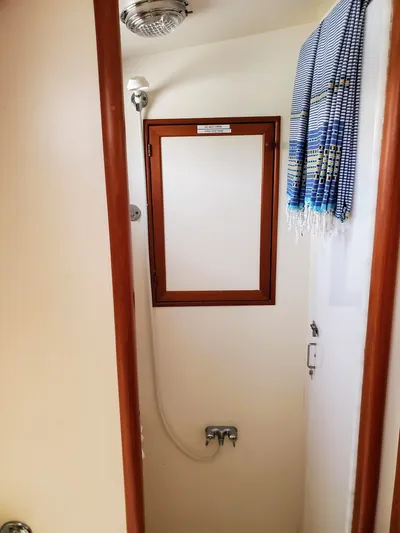 At Last Yacht Photos Pics Stall Shower - Forward Head