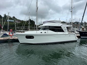 2016 Beneteau Swift Trawler 30