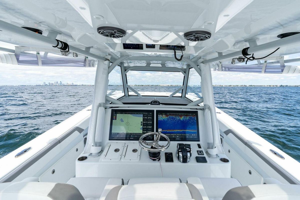 2021 Yellowfin 42 