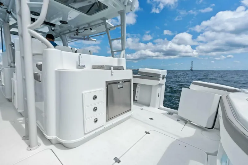 Fin & Tonic Yacht Photos Pics 2021 Yellowfin 42 Center Console Fin & Tonic