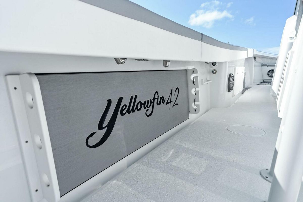 2021 Yellowfin 42 