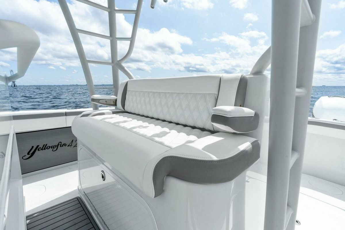 2021 Yellowfin 42 