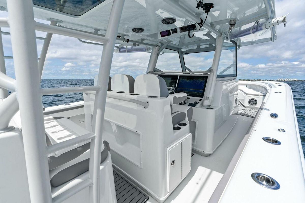 2021 Yellowfin 42 