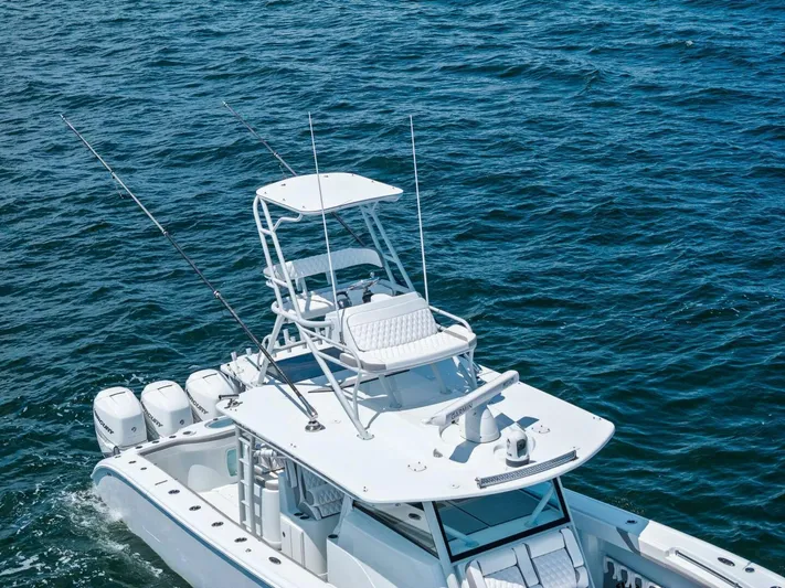 Fin & Tonic Yacht Photos Pics 2021 Yellowfin 42 Center Console Fin & Tonic