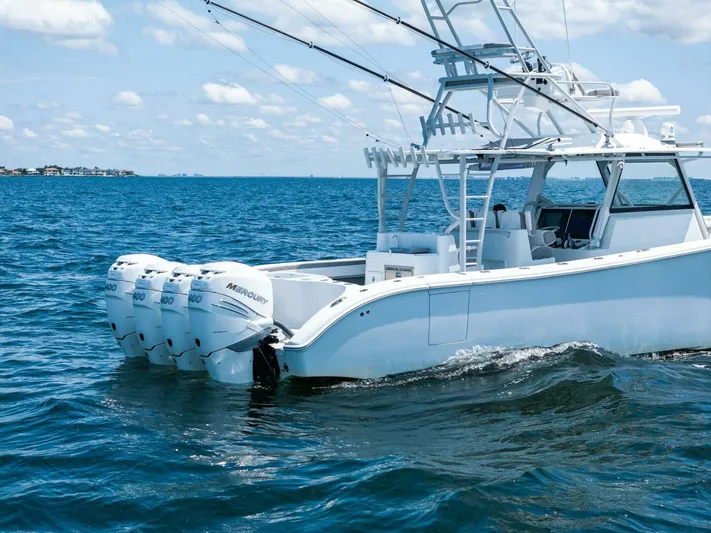 Fin & Tonic Yacht Photos Pics 2021 Yellowfin 42 Center Console Fin & Tonic