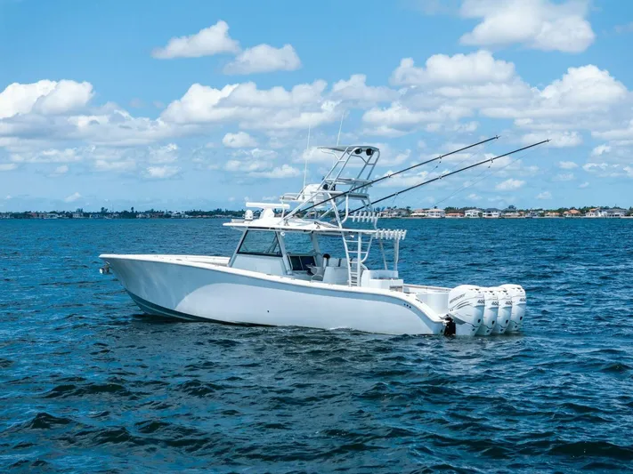 Fin & Tonic Yacht Photos Pics 2021 Yellowfin 42 Center Console Fin & Tonic