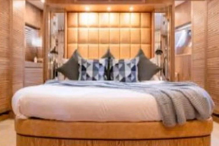 Yacht Photos Pics Luxurious bedroom interior on 2005 Cerri Cantieri Navali 86 Flying Sport yacht.