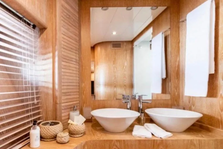  Yacht Photos Pics Luxurious wooden bathroom interior on 2005 Cerri Cantieri Navali 86 Flying Sport yacht.