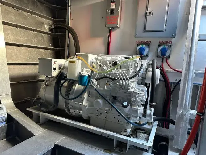  Yacht Photos Pics 2018 Custom 64 Crew Boat - Image 25