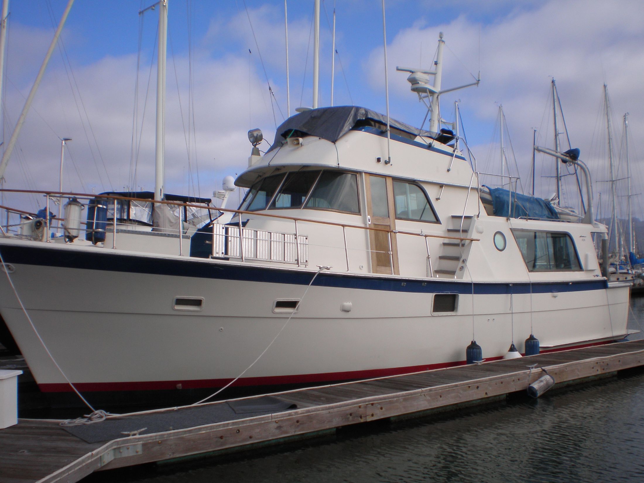1976 Hatteras Long Range Cruiser