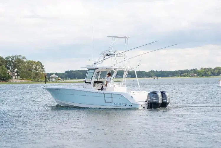  Yacht Photos Pics 2020 Robalo R302 Center Console - Image 5