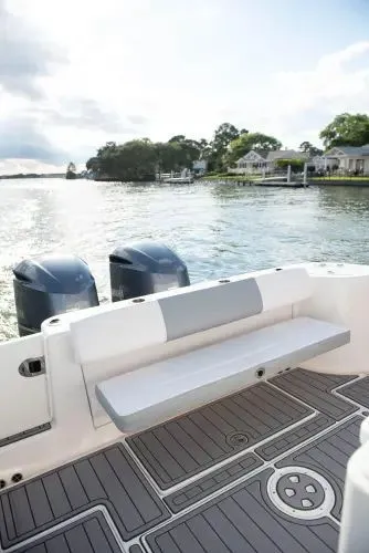  Yacht Photos Pics 2020 Robalo R302 Center Console - Image 13