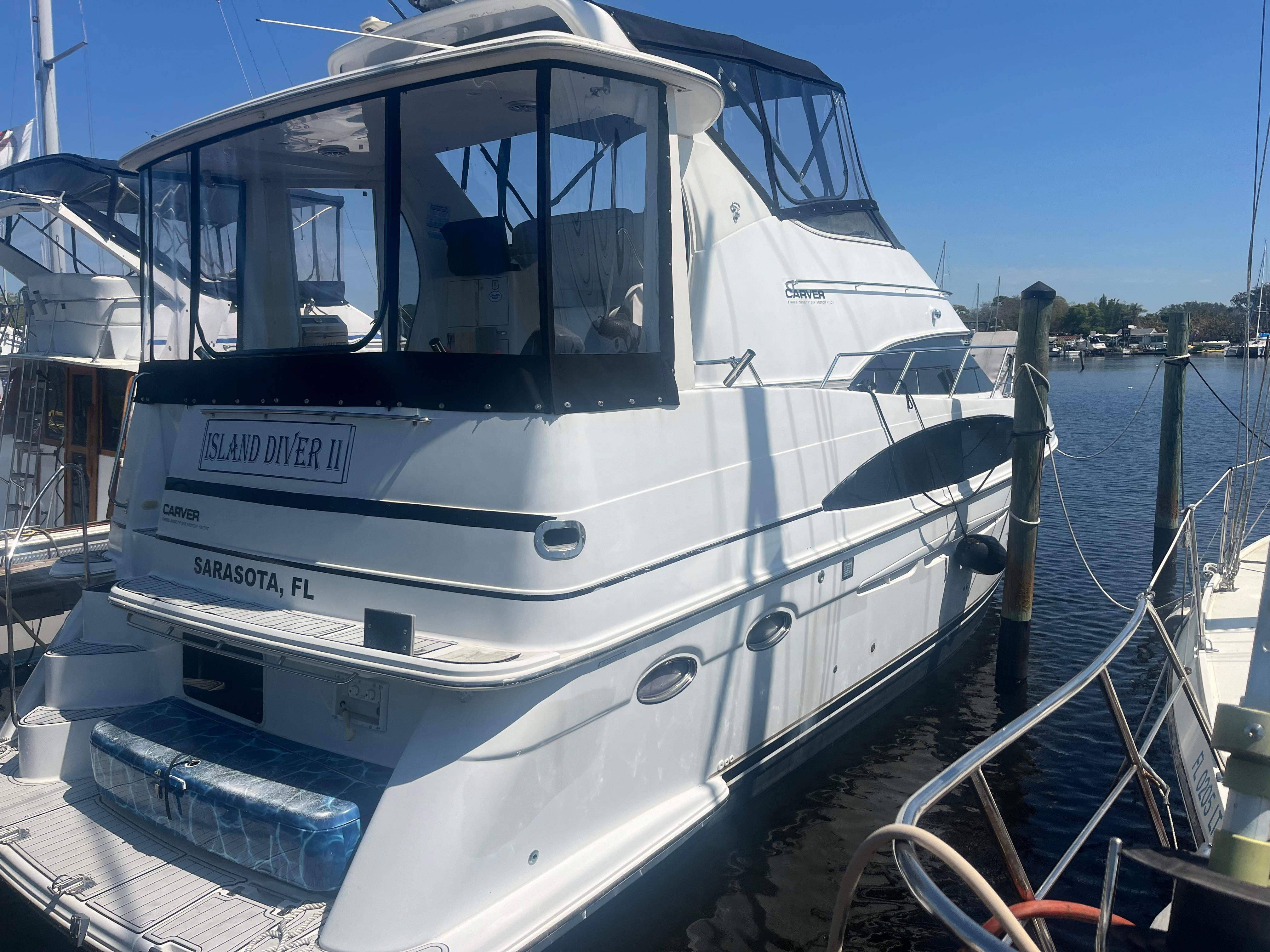 2001 Carver 396 Motor Yacht Yachts à moteur à vendre - YachtWorld