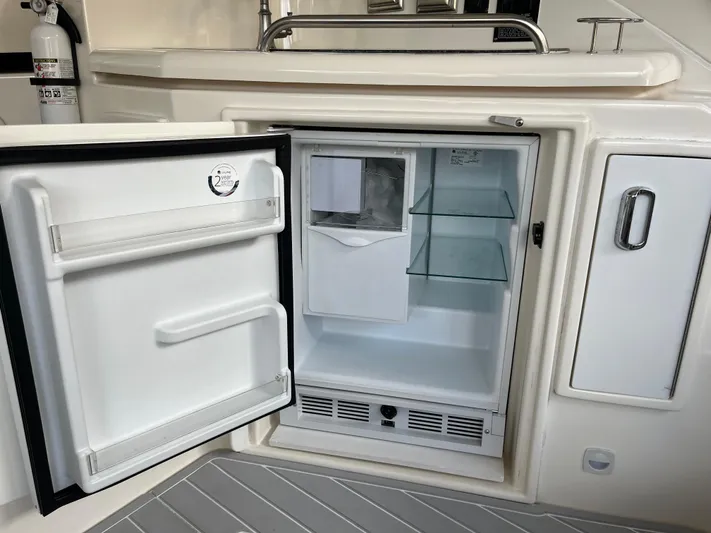 Natuical Rose Yacht Photos Pics 