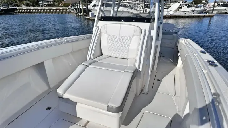  Yacht Photos Pics 2022 Fountain 38 Tournament Edition - Image 15