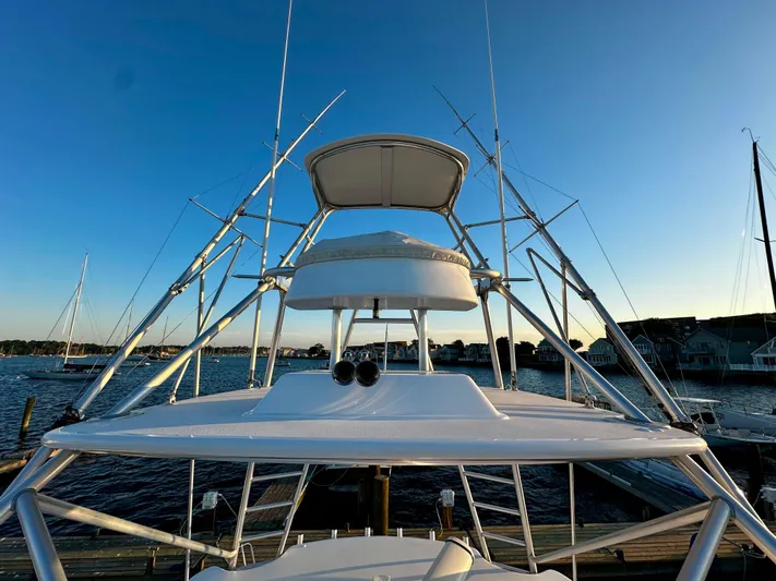 Shangri-la-de-dah Yacht Photos Pics 2005 Viking Yachts 45’ Open Express “SHANGRI LA DE DAH” Offered by Northstar Yacht Sales - Please Contact: Chris Carney, CPYB at 401-633-2070