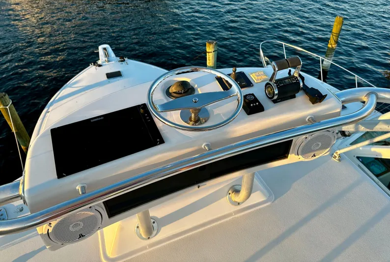 Shangri-la-de-dah Yacht Photos Pics 2005 Viking Yachts 45’ Open Express “SHANGRI LA DE DAH” Offered by Northstar Yacht Sales - Please Contact: Chris Carney, CPYB at 401-633-2070